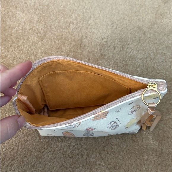 Sanrio’s PomPomPurim Cream Mini Pouch for sale! - Picture 3 of 3